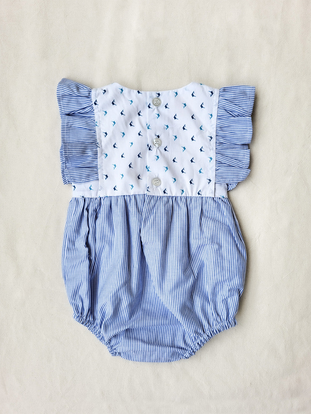 Baby Romper with frills and bloomers in blue | Babydräkt med volanger och bloomers i blått