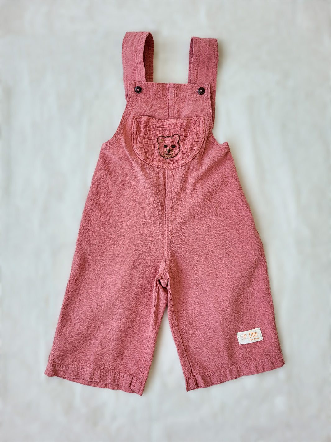 Mico terracota kids cotton overall, handmade bear on the front pocket | Barnoverall i bomull, björn på ficken